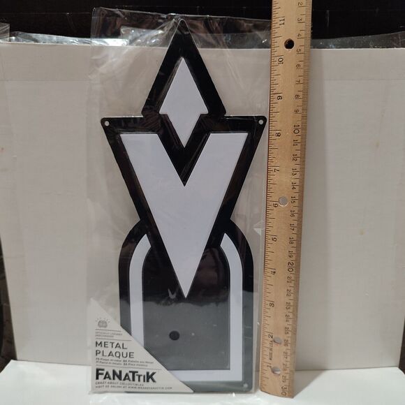 Skyrim Waypoint Marker Metal Tin Sign Official Bethesda Collectible Display - Picture 3 of 4